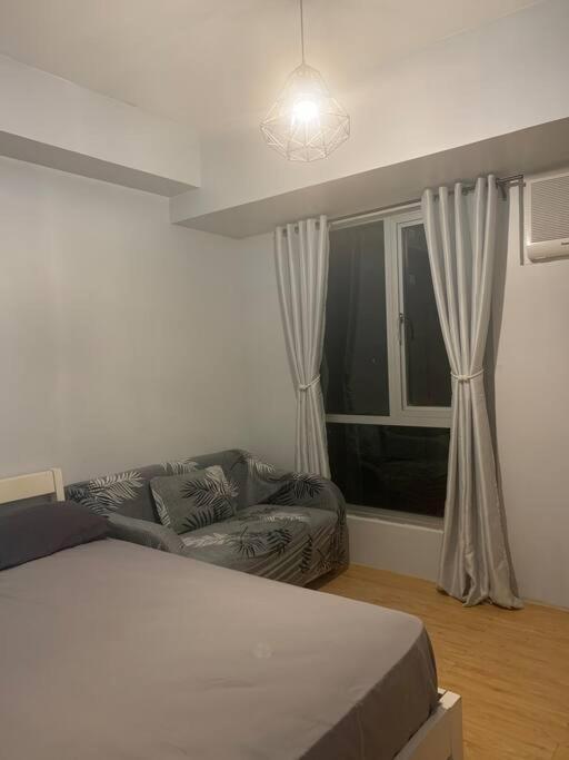 Minimalist 1 Bedroom In Alabang Near Molito And Atc With Wifi & Netflix M Apartment Manila