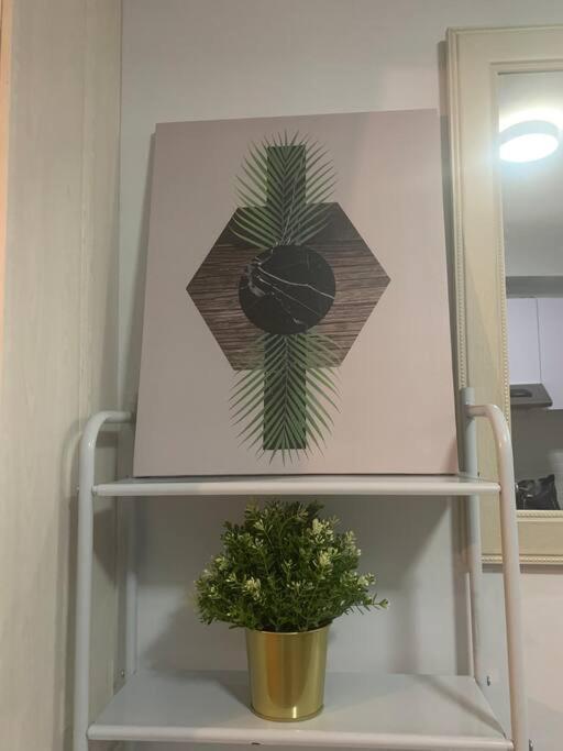 Minimalist 1 Bedroom In Alabang Near Molito And Atc With Wifi & Netflix M Manila