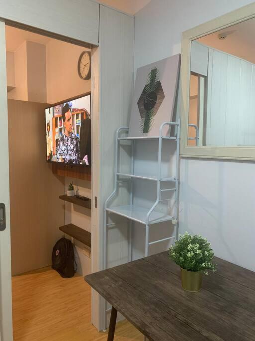 Minimalist 1 Bedroom In Alabang Near Molito And Atc With Wifi & Netflix M Apartment Manila