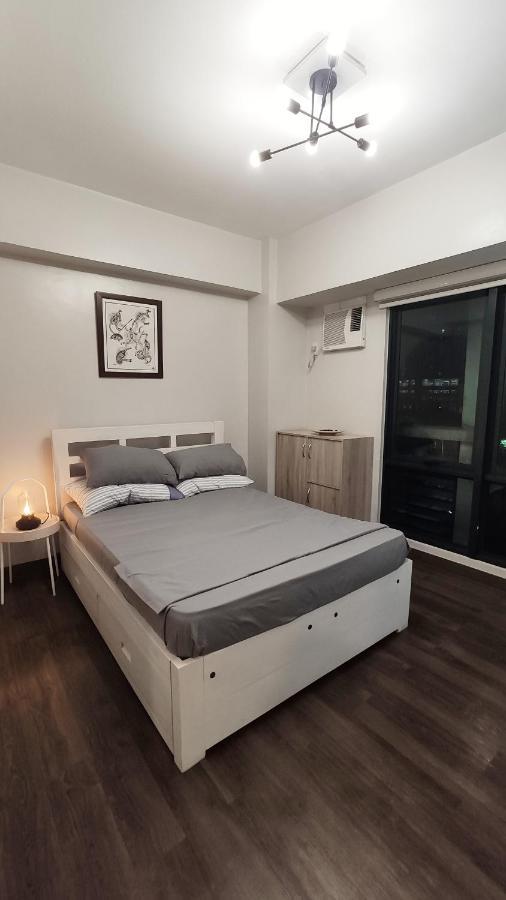 Apartment Living Unit In Metro *