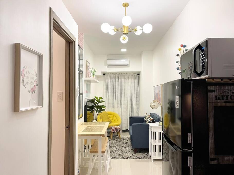 1br Near Megamall, Boni & Shaw Mrt Station Apartment Manila
