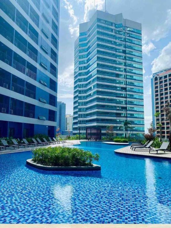 Aparthotel Fully Furnished Studio With Balcony In Air Residences Makati Philippines Manila