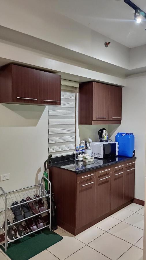 Living Unit In Metro Manila