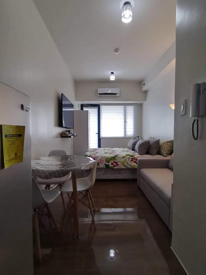 Aparthotel Fully Furnished Studio With Balcony In Air Residences Makati Philippines