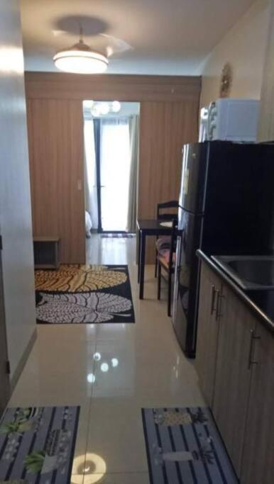 Apartment Moa Shore 2 1br With Balcony Wifi Netflix Pool 4pax *