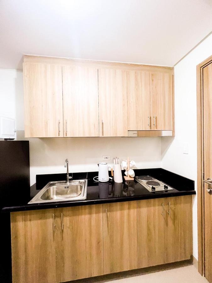 Steff's 1291 @ Shore 2 Pasay Apartment Manila