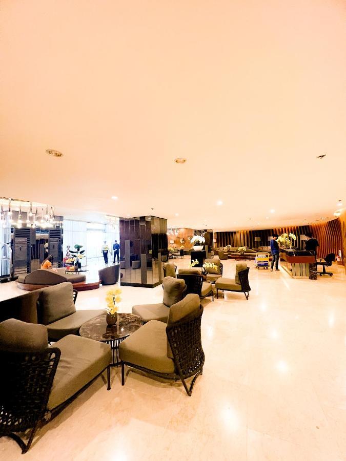 Steff's 1291 @ Shore 2 Pasay * Manila