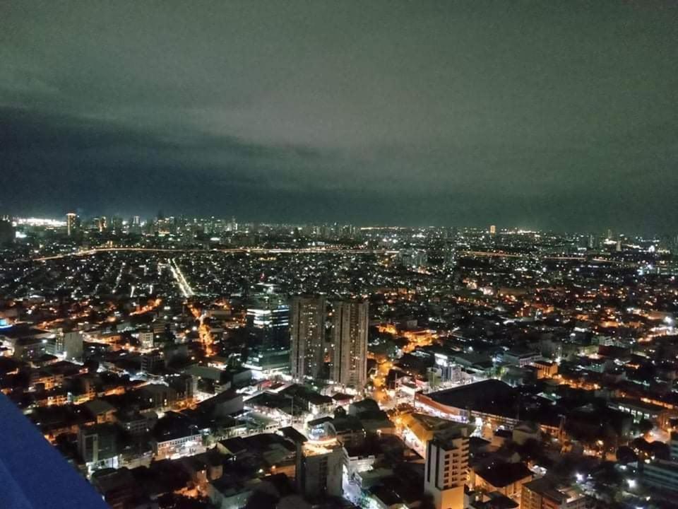 Fully Furnished 1 Bedroom With Balcony In Air Residences Makati Philippines Manila