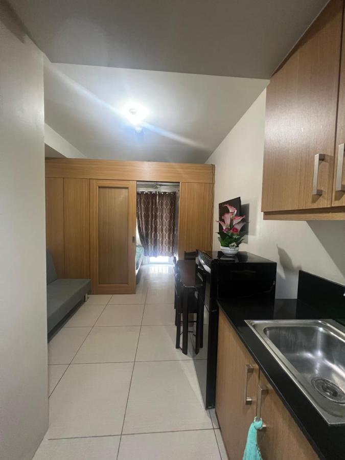 Shell Residences Mall Of Asia Apartment *