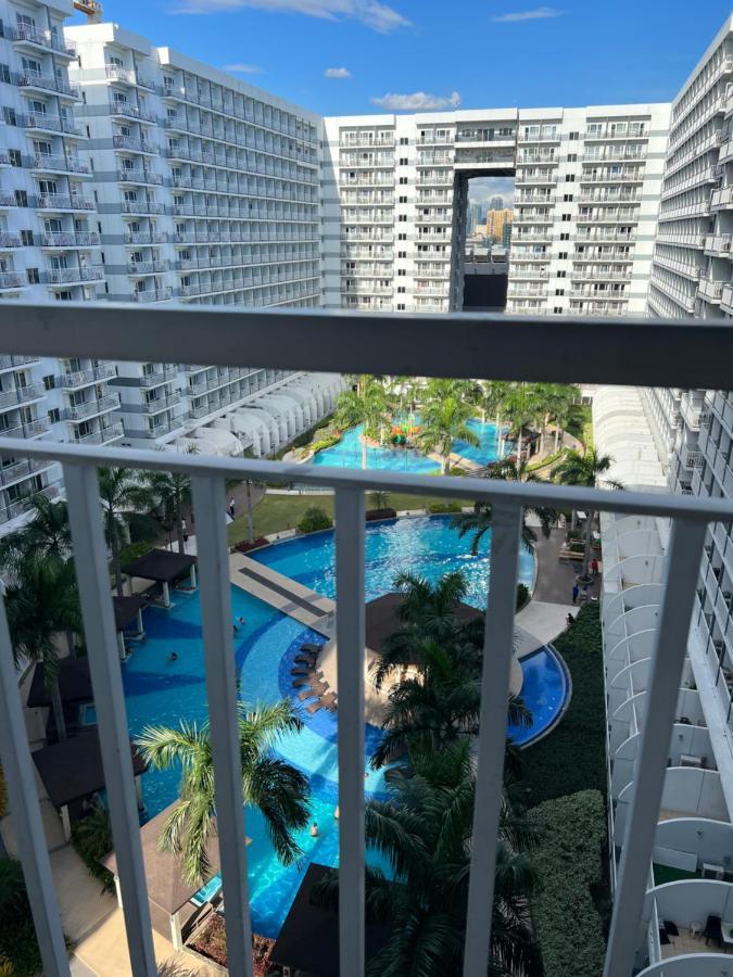 Shell Residences Mall Of Asia