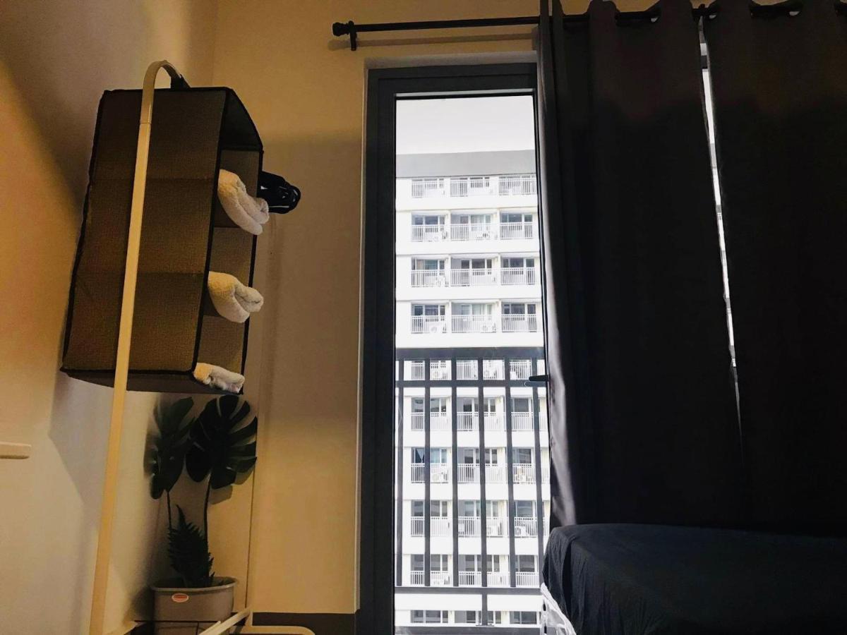 Cozy Bedroom Fame Greenfield Edsa Mrt Shaw Apartment Manila