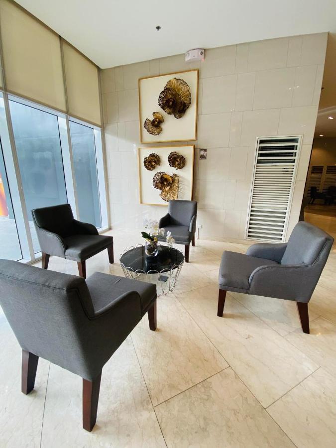 Fame Residences Tower 1 - Traveler's Point Aparthotel Manila