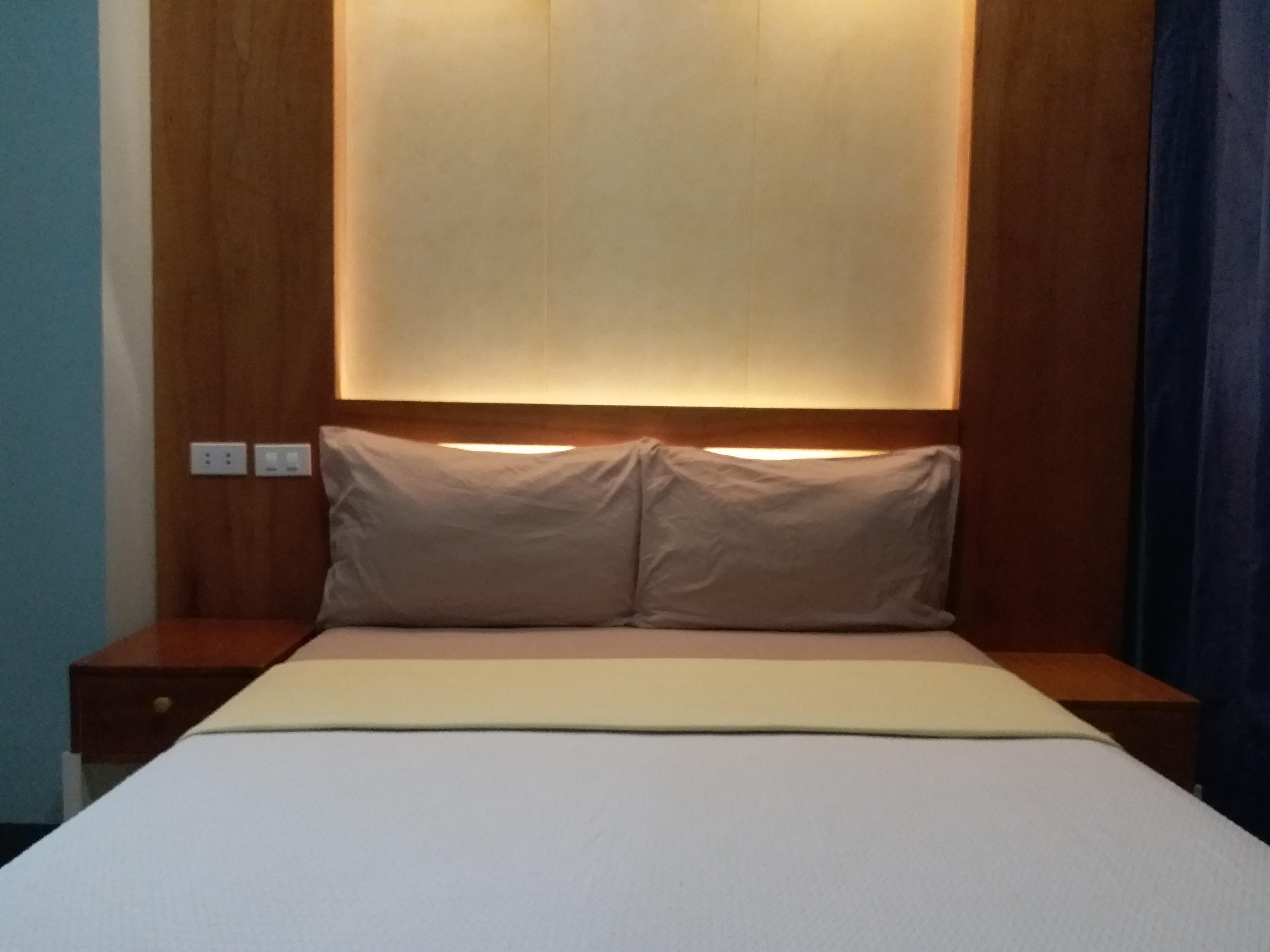 Leesons Residences Hotel Manila