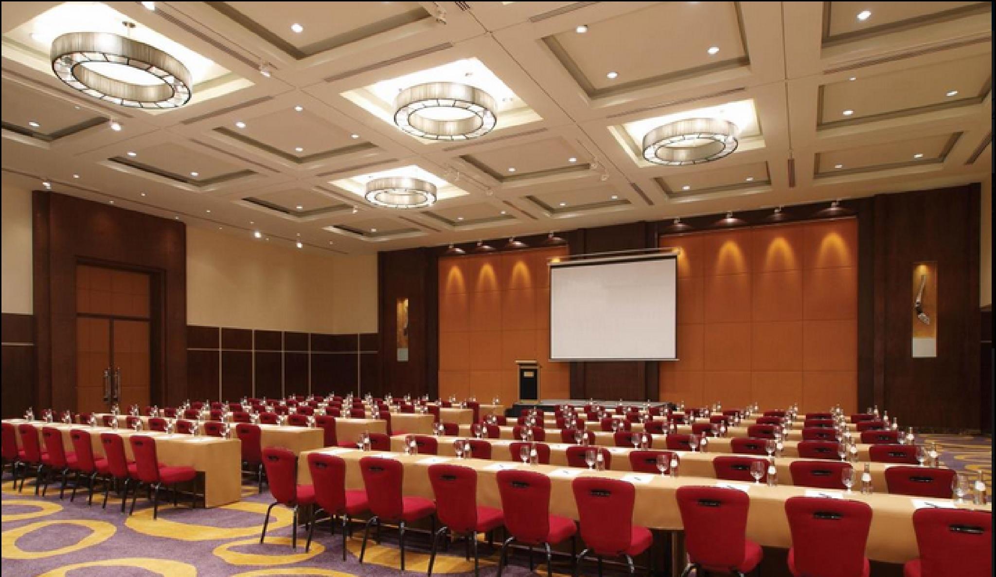 Hotel New Coast 5*