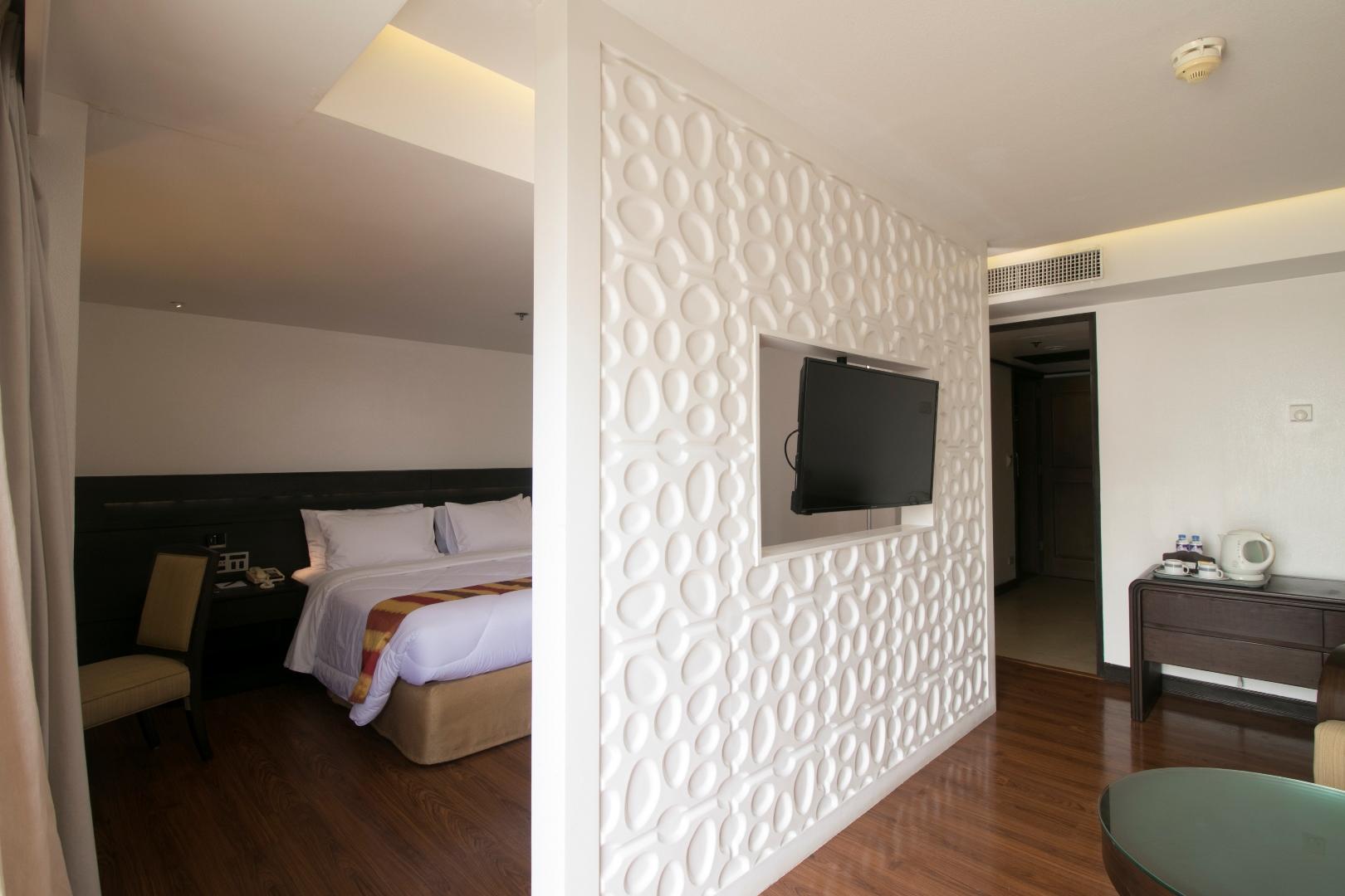 Century Park Hotel