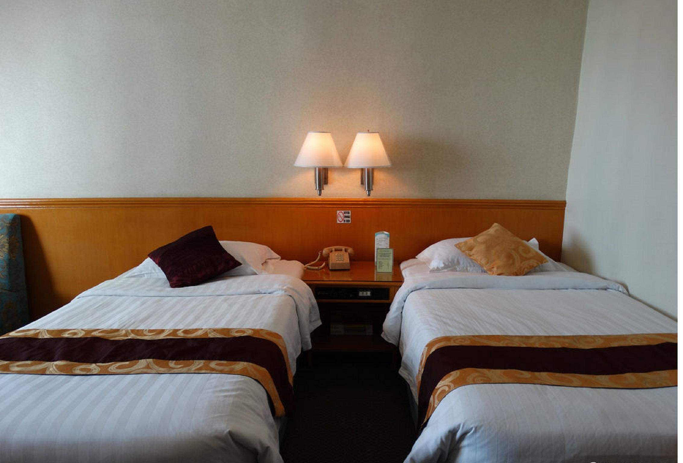 Hotel Aloha Roxas Boulevard 3*