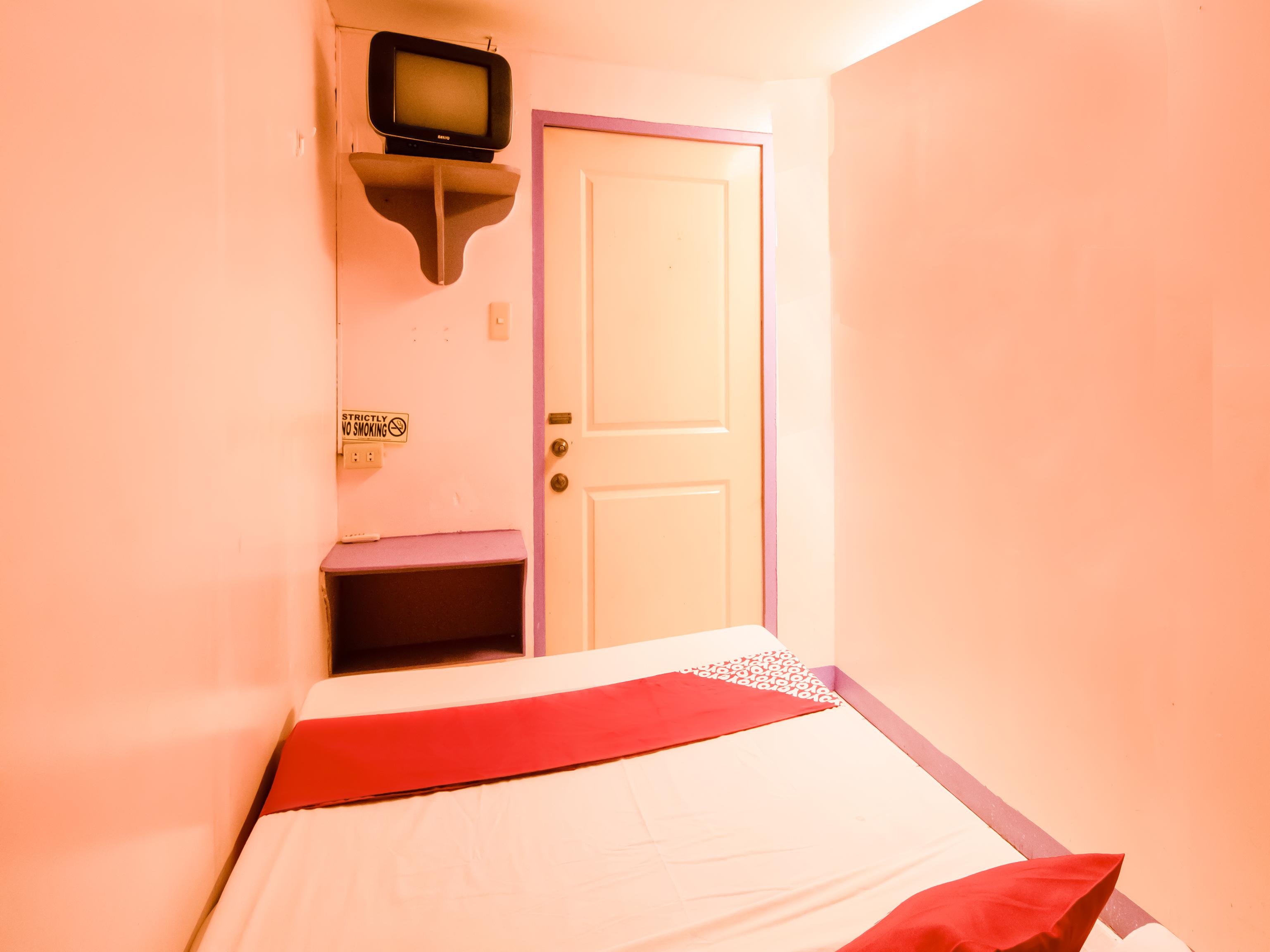 Oyo 790 Mango Hotel 2*