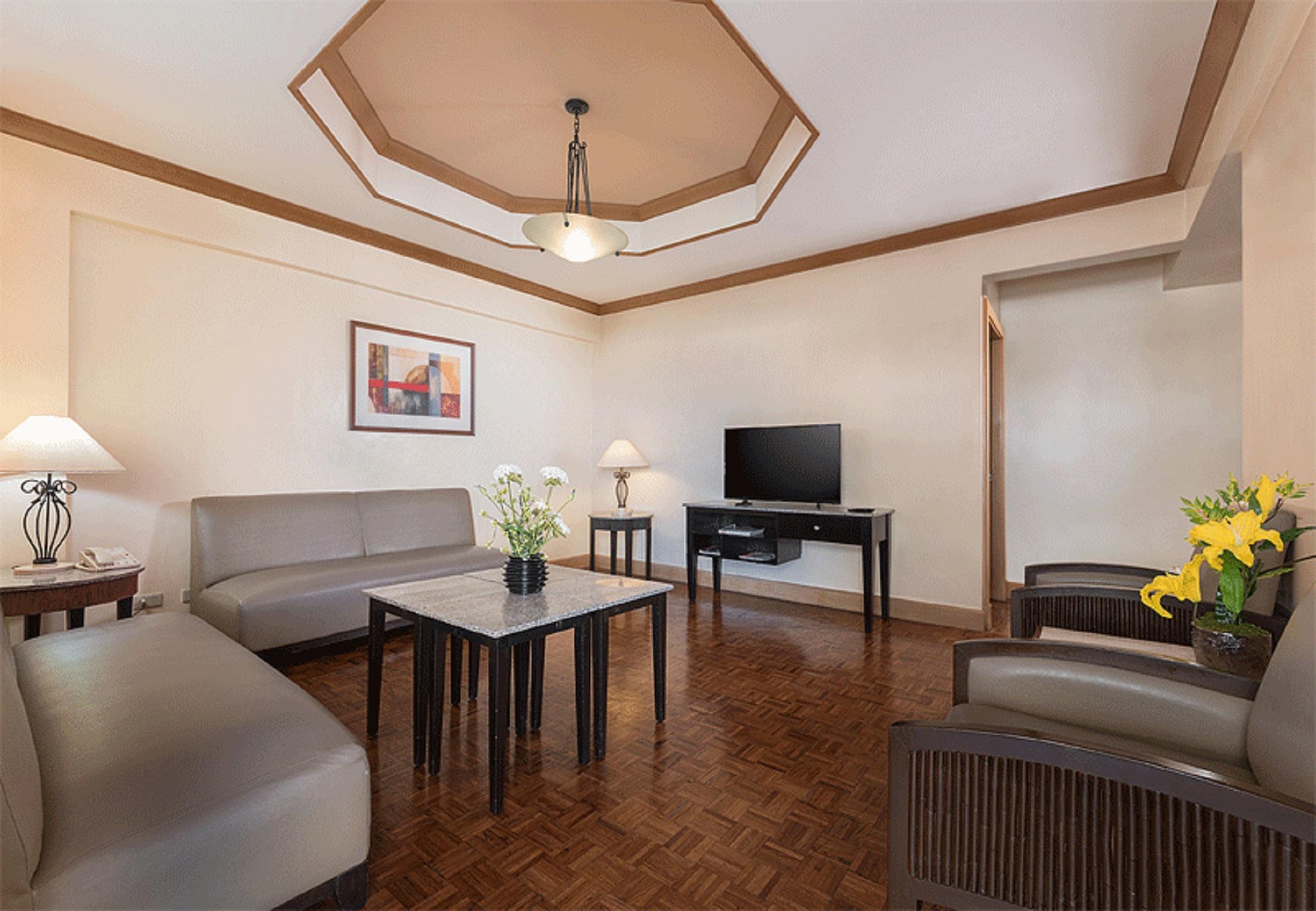 Tropicana Hotel 3*