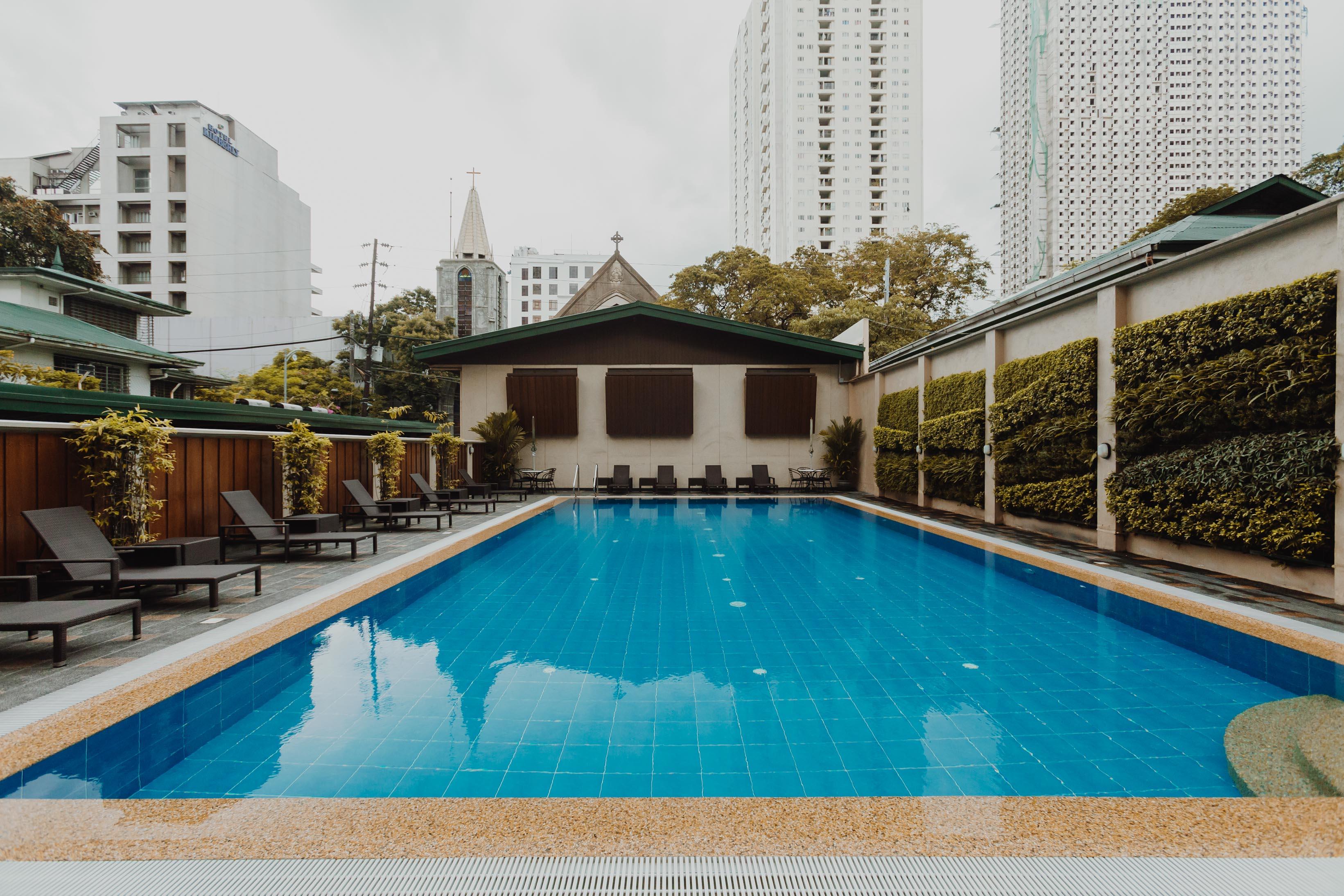 Tropicana Hotel