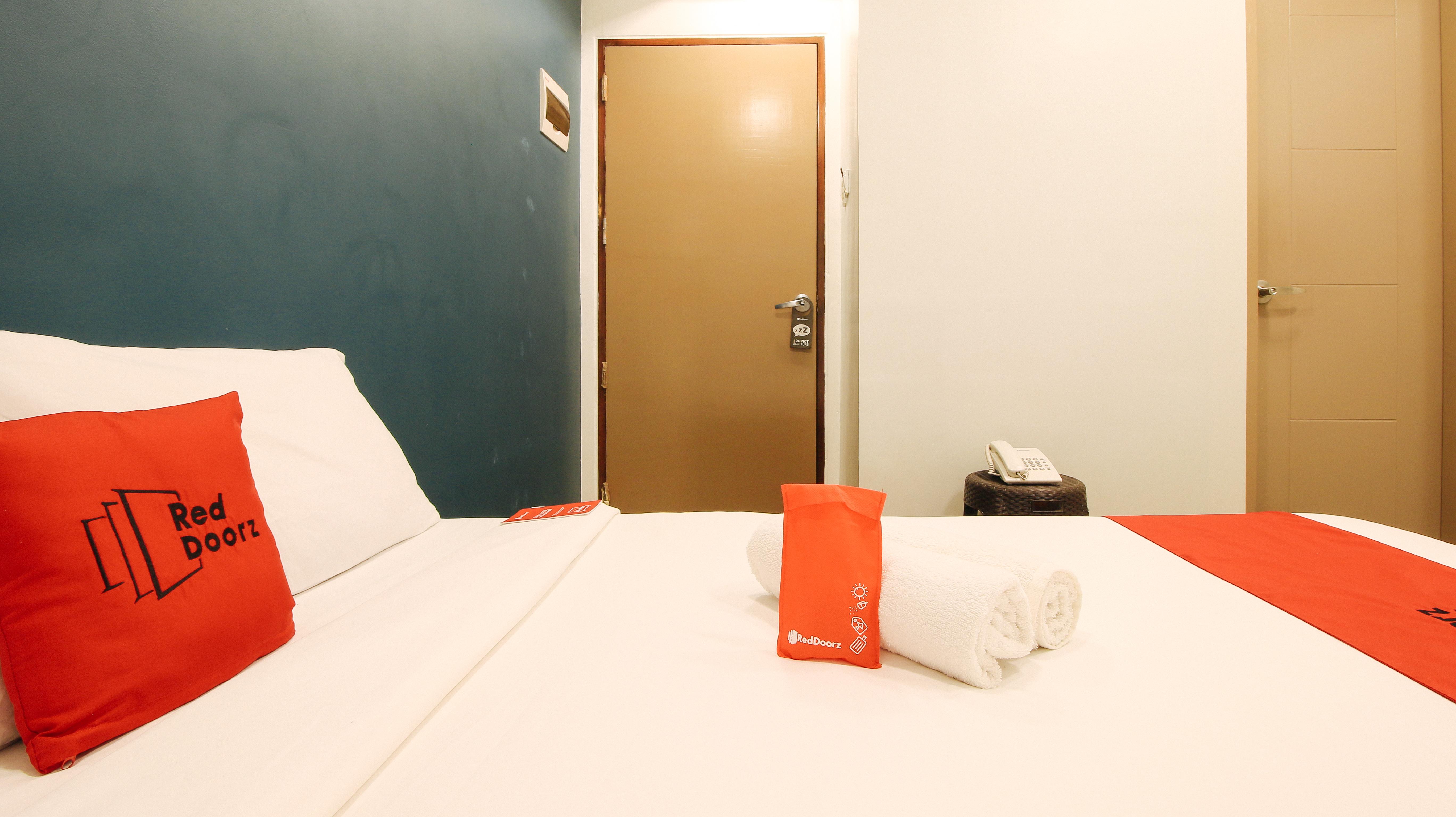 Hotel Reddoorz @ San Marcelino Malate