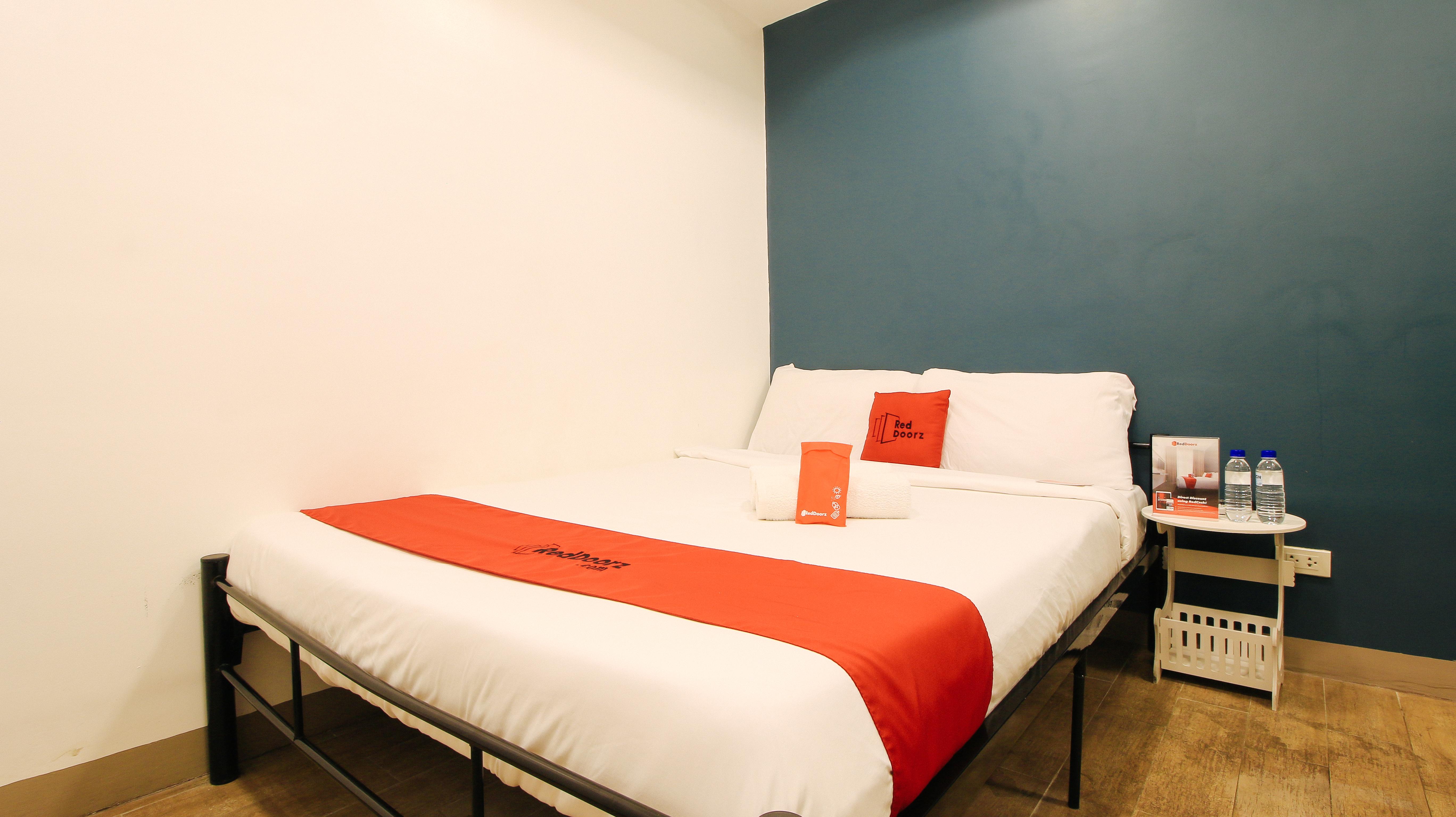 Hotel Reddoorz @ San Marcelino Malate Manila