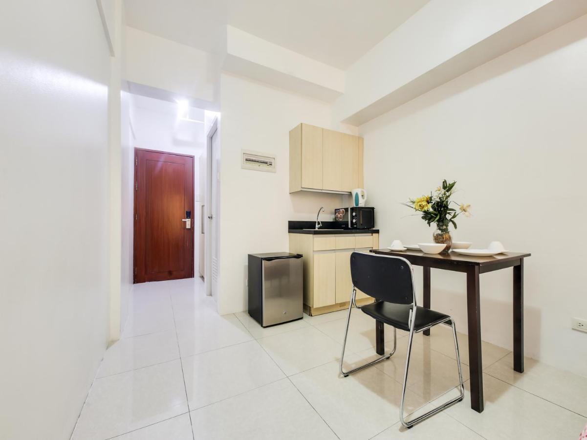 Oyo 893 Dian Makati Apartment Manila