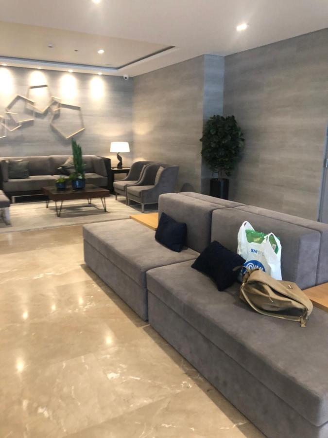 S Residences Moa - Alano's Place