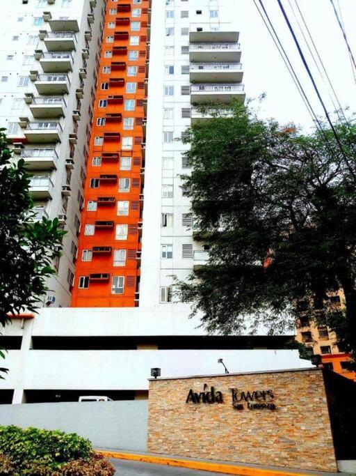 One Bedroom In Makati Apartment Manila
