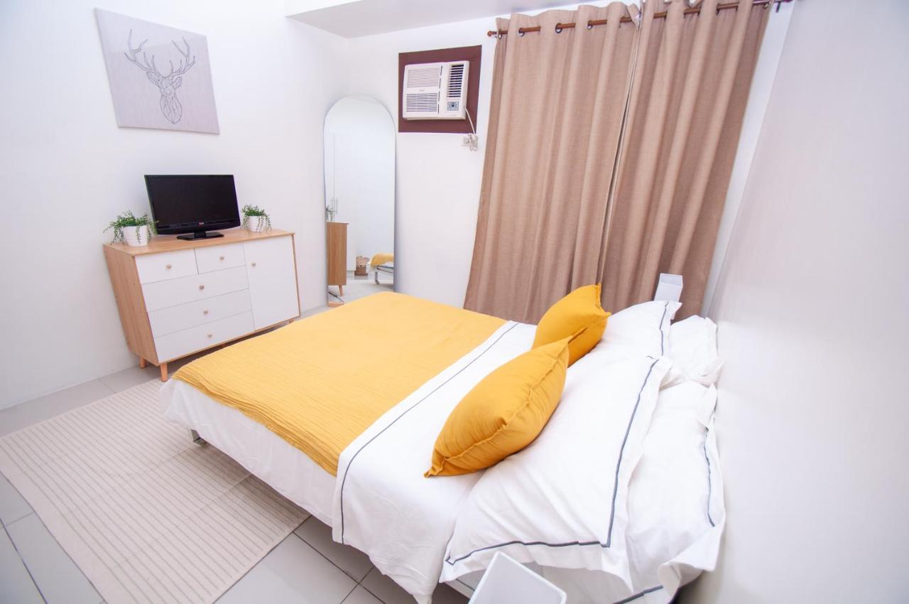 Onyx Staycation At Jazz With Wifi And Netflix Manila