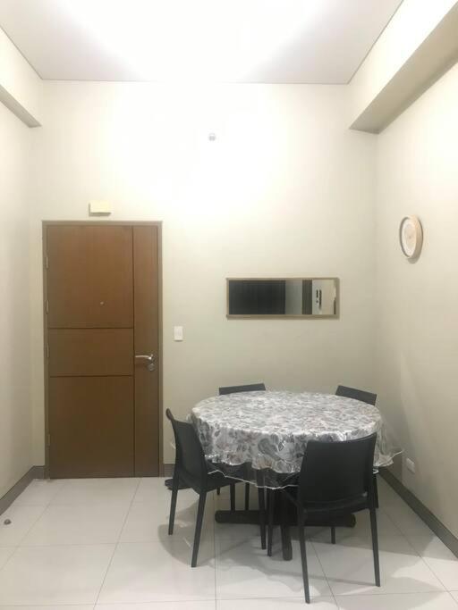 Lovely 2 Bed Infront Of Naia Terminal 3 *