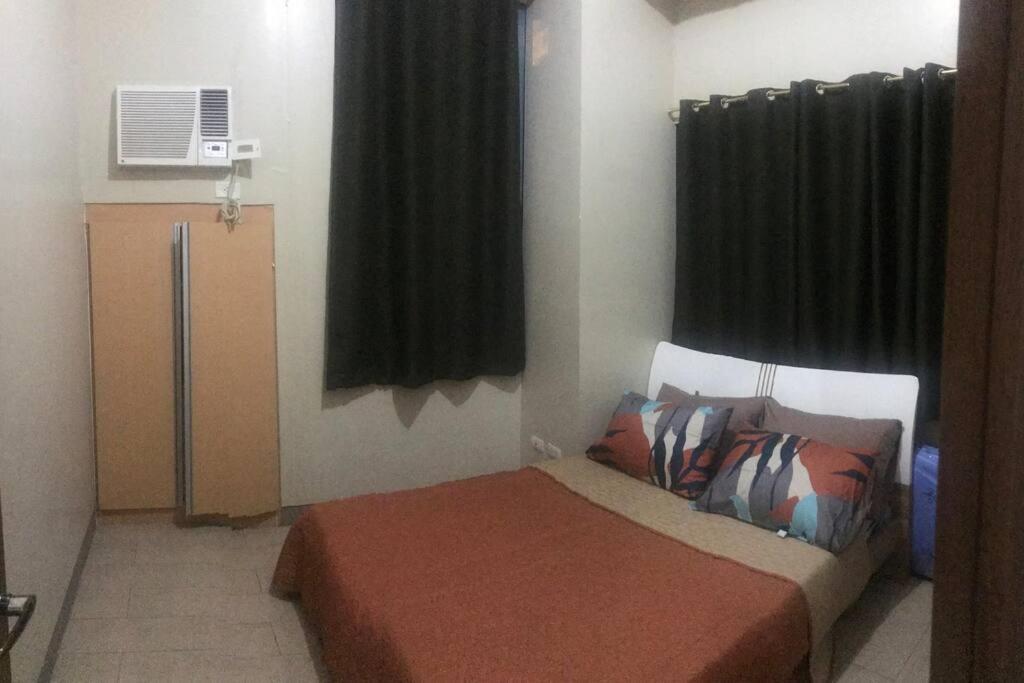 Lovely 2 Bed Infront Of Naia Terminal 3 Apartment