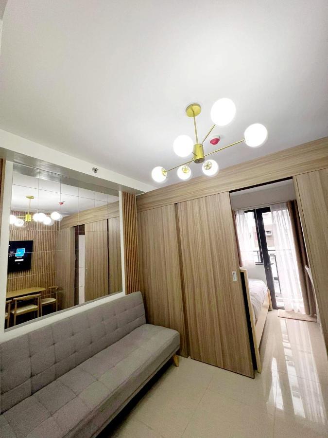 Steff's 1291 @ Shore 2 Pasay * Manila