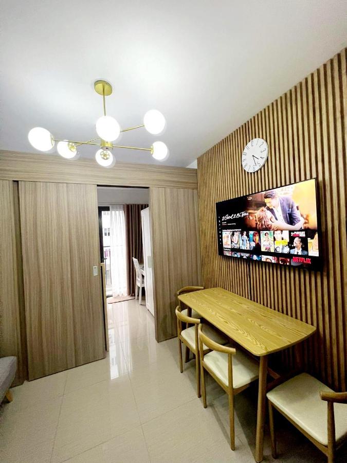 Steff's 1291 @ Shore 2 Pasay *