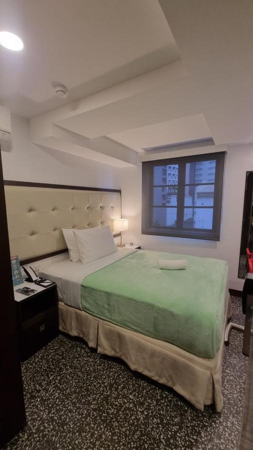 One Cristina Hotel 5*
