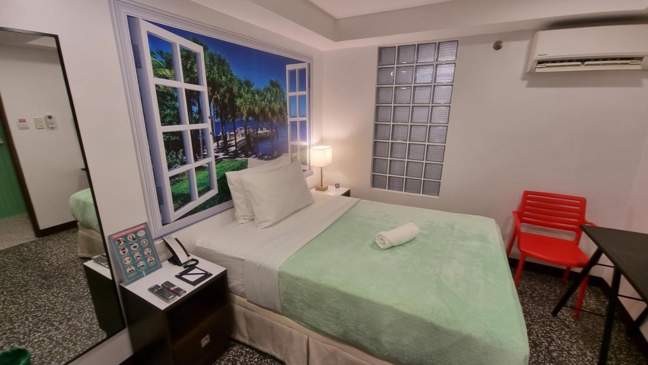 Hotel One Cristina 5*