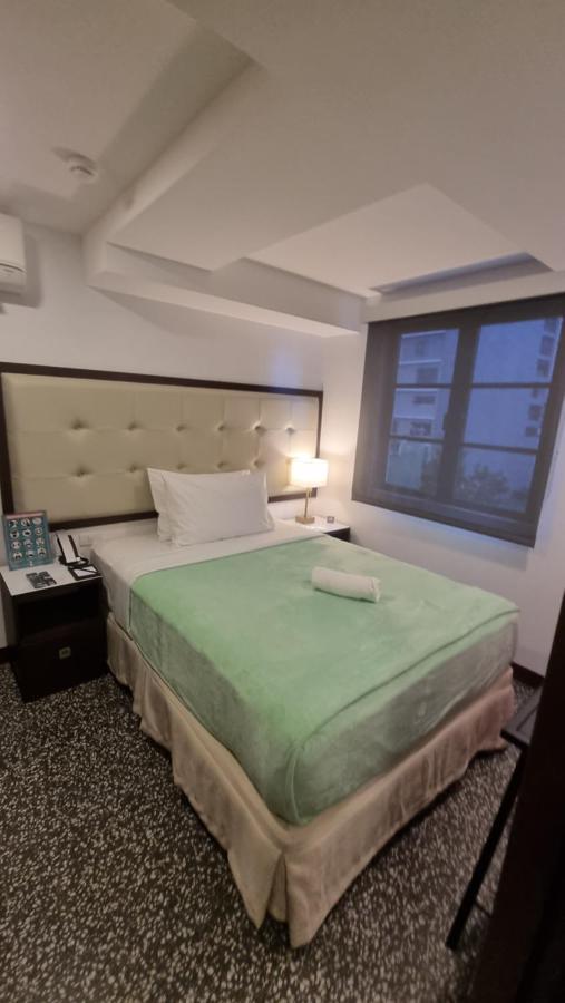 Hotel One Cristina Manila