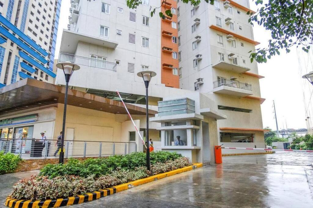 One Bedroom In Makati Manila