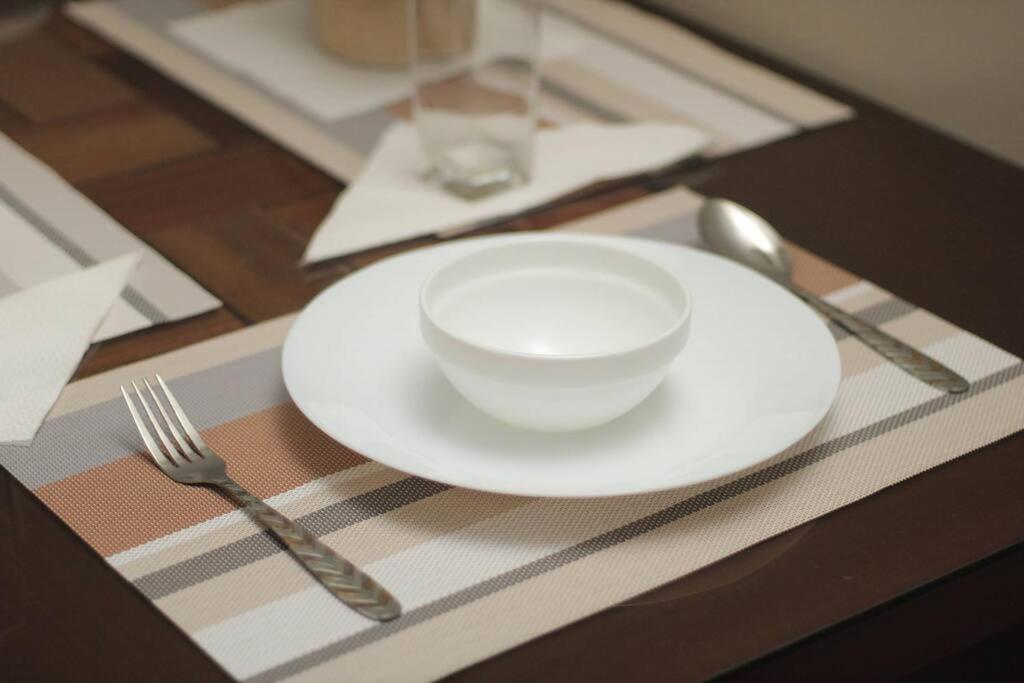 Apartment A2j Luxury 1br Near Venice Mall Bgc Taguig