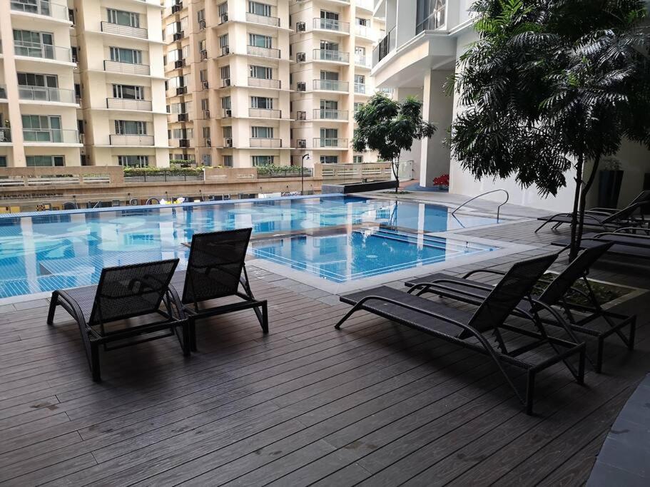 A2j Luxury 1br Near Venice Mall Bgc Taguig Apartment