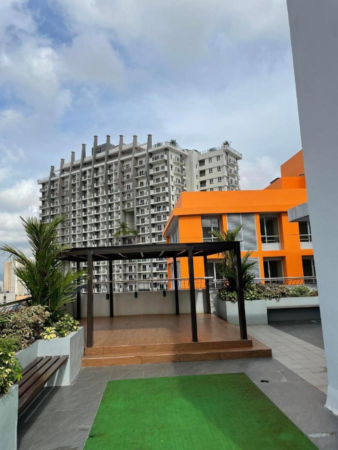 U806 2bedrooms Poolaccess Netflix Wifi85mbps Karaoke * Manila