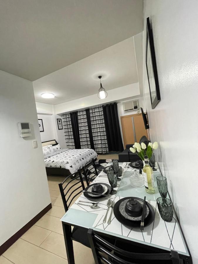 Two Palm Tree Villas Newport-elegante Condotel Type Aparthotel