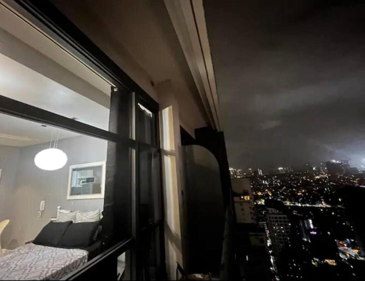 Gramercy 34th Sightseeing * Manila