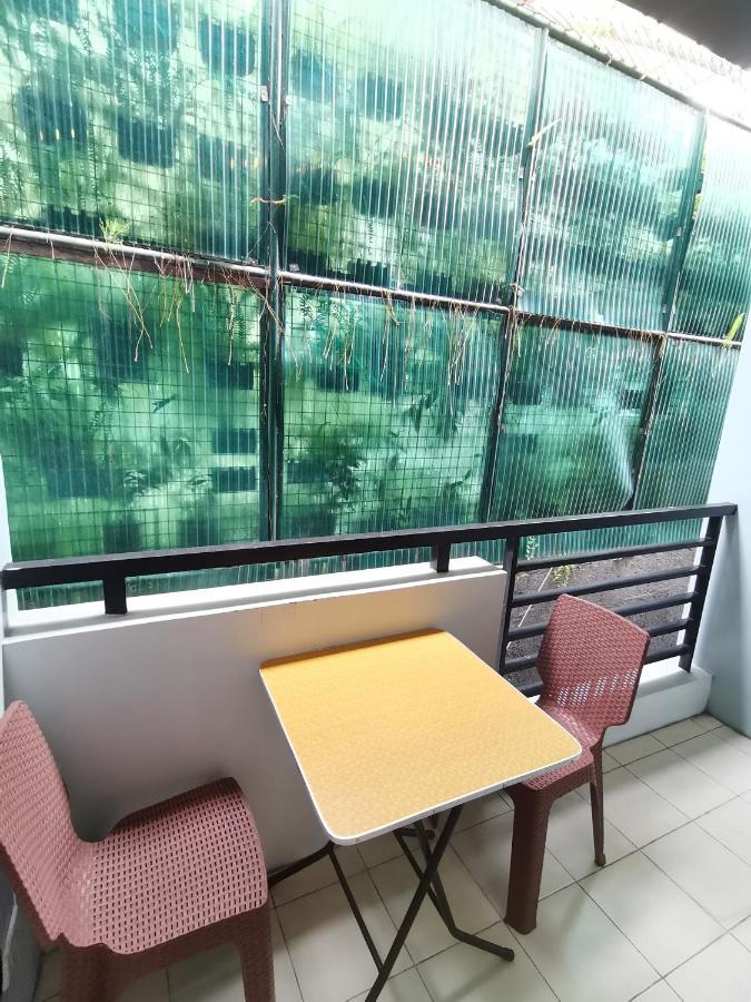 Aparthotel F Mandaluyong Staycation Manila