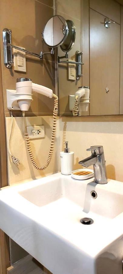 Studio Unit At Antel Serenity Suites Makati * Manila