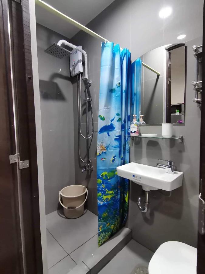 Aparthotel Fully Furnished Studio With Balcony In Air Residences Makati Philippines *