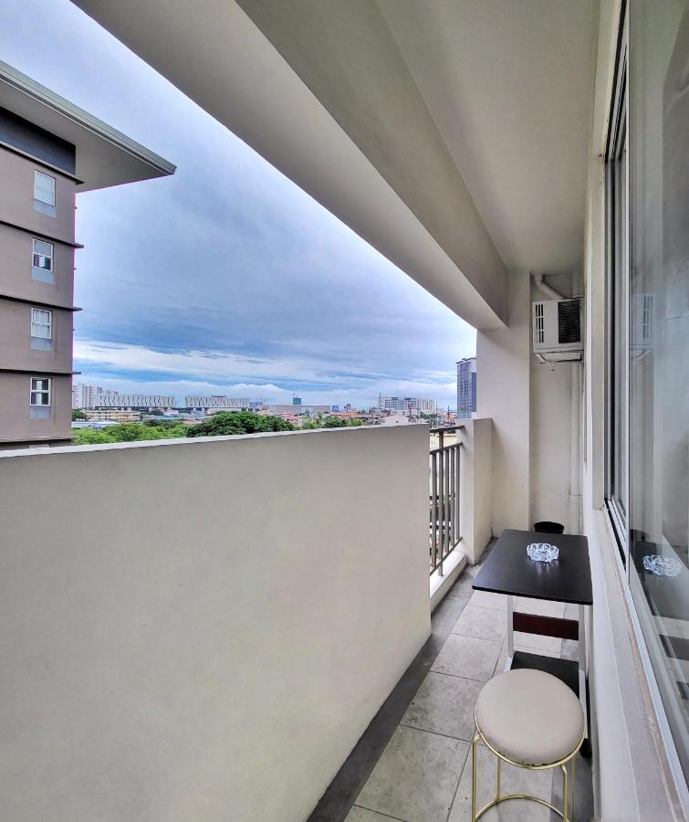 Aparthotel Staycation In Florida For 7 - Near Alabang
