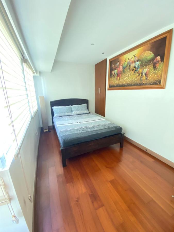 Comfy And Cozy 2br In Bgc With Wifi And Netflix *