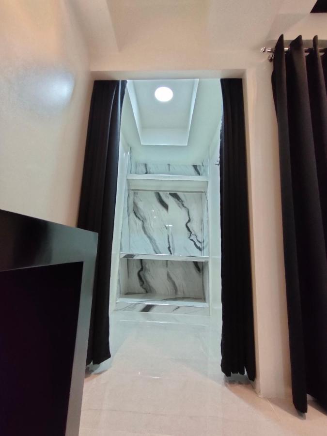Apartment Burgundy Mckinley Place Service Apartment Manila