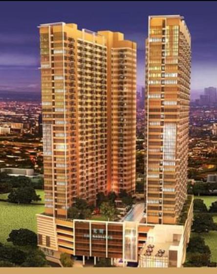 Apartment Q Radiance: Airport-adjacent Urban Oasis Manila