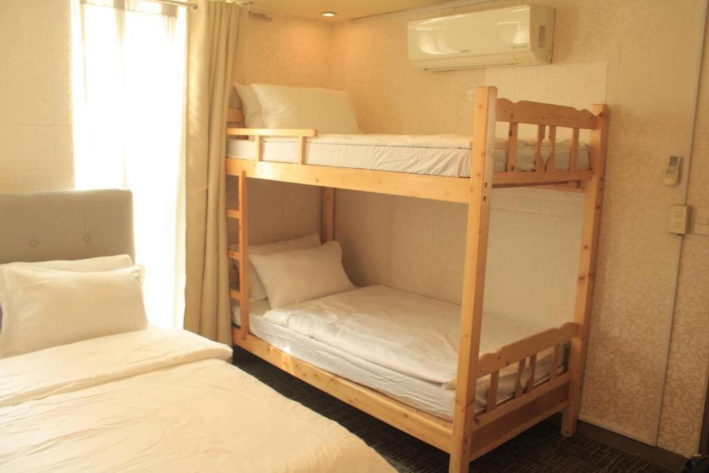 A2j Luxury 1br Balcony Near Venice Mall Bgc * Manila